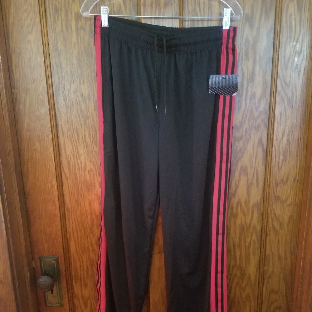 Men's G.A.M.E O.N   Track Pants Size Medium